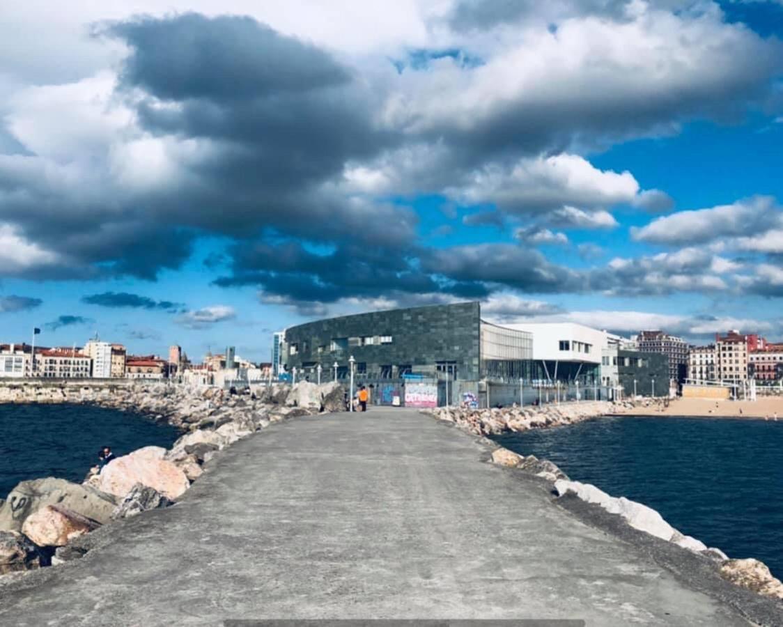 Poniente Beach Gijon Ngoại thất bức ảnh
